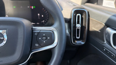 Volvo XC40 2.0 B4P Ultimate Dark 5dr Auto Petrol Estate